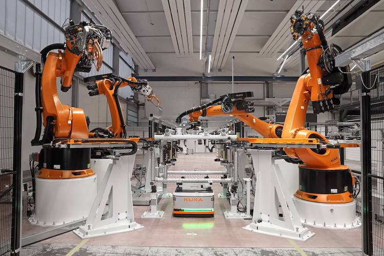 Kuka lanza una nueva celda robótica con aplicaciones preconfiguradas